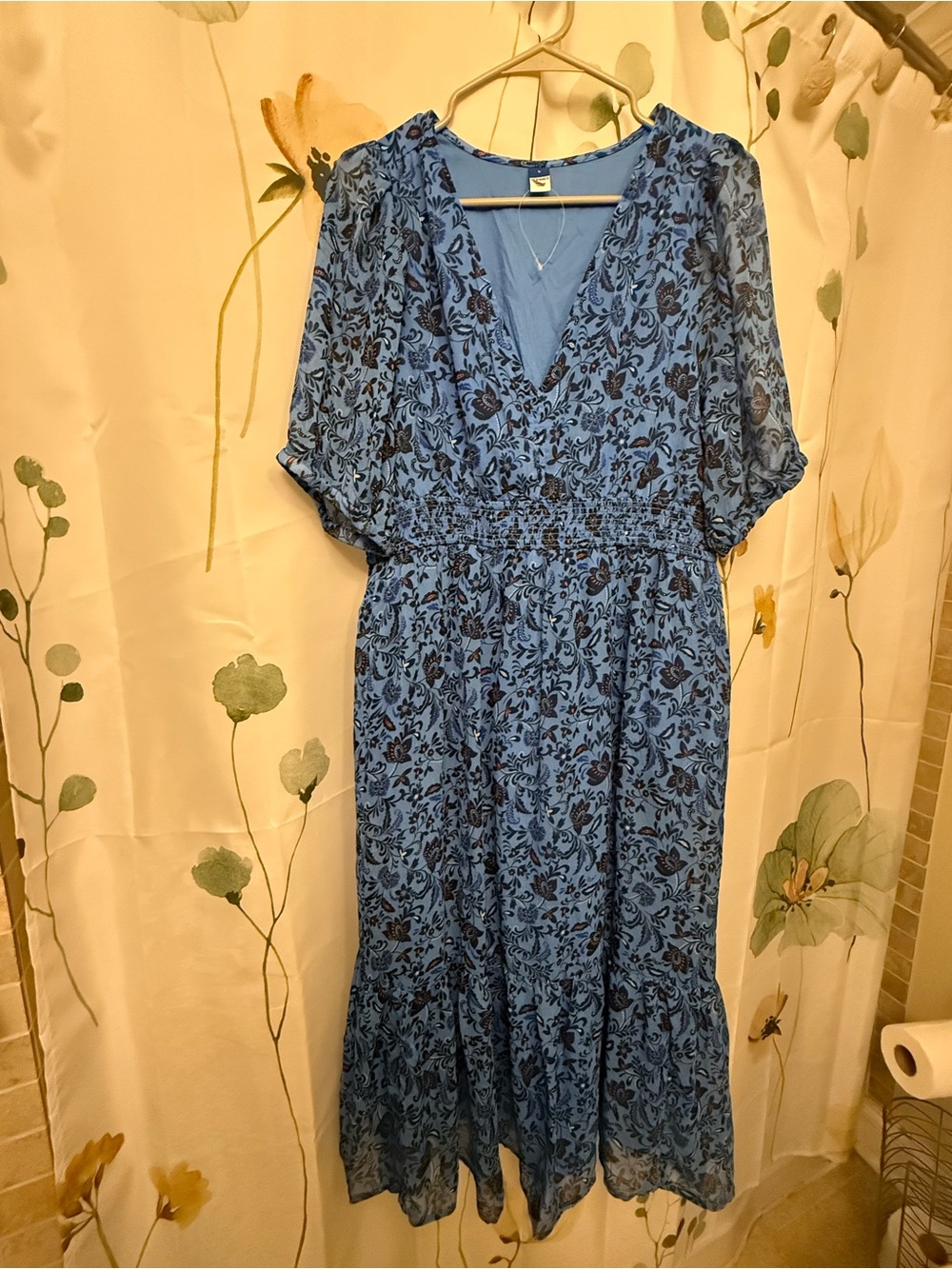 Old Navy Blue Floral V-Neck Smocked Midi Dress